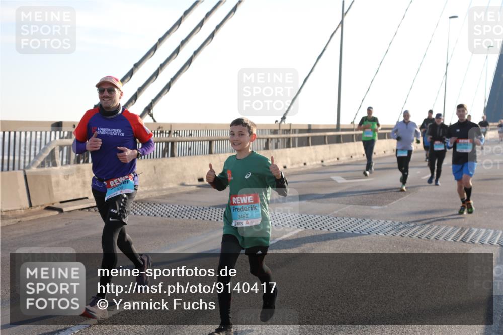 03.10.2025 - Köhlbrandbrückenlauf Yannick Fuchs http://msf.ph/oto/9140417 03.10.2025 08:25:13 Position 2 106, 3498 meine-sportfotos.de
