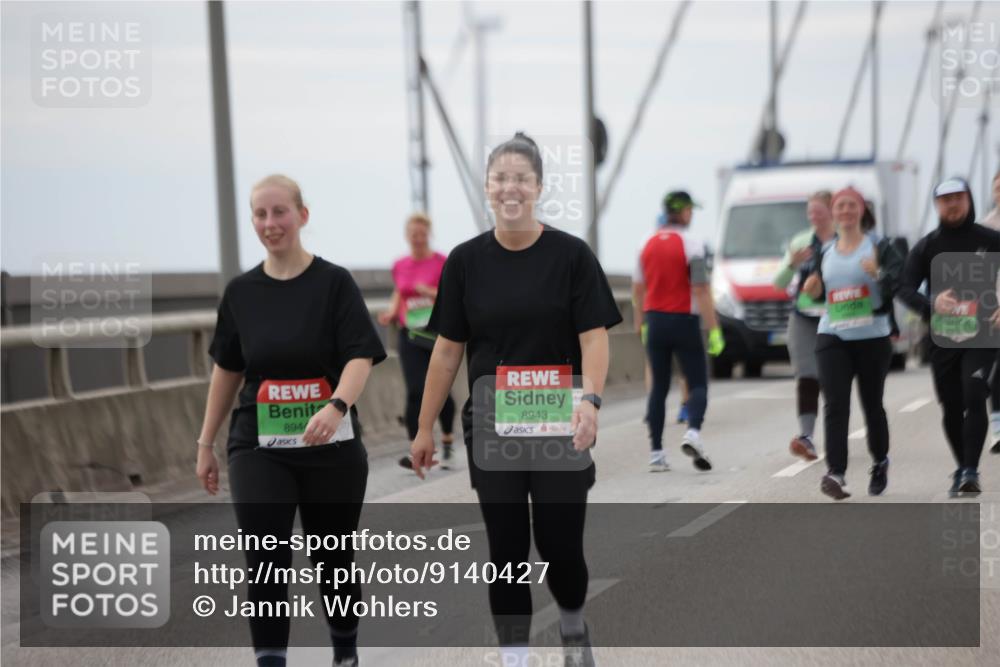03.10.2025 - Köhlbrandbrückenlauf Jannik Wohlers http://msf.ph/oto/9140427 03.10.2025 16:12:24 Position 1 894, 8943 meine-sportfotos.de