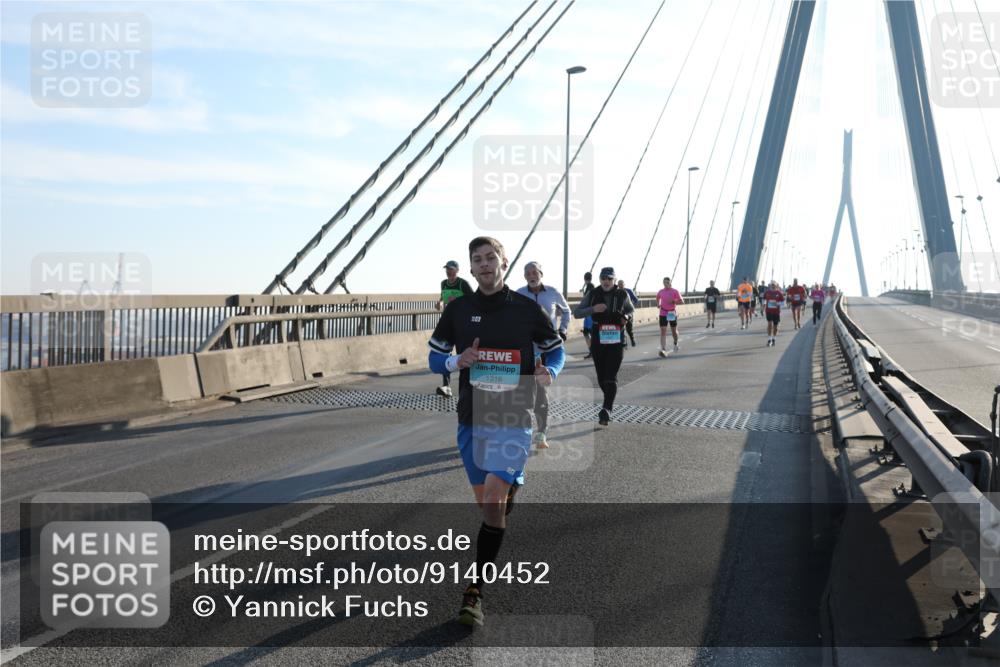 03.10.2025 - Köhlbrandbrückenlauf Yannick Fuchs http://msf.ph/oto/9140452 03.10.2025 08:25:16 Position 2 1316 meine-sportfotos.de