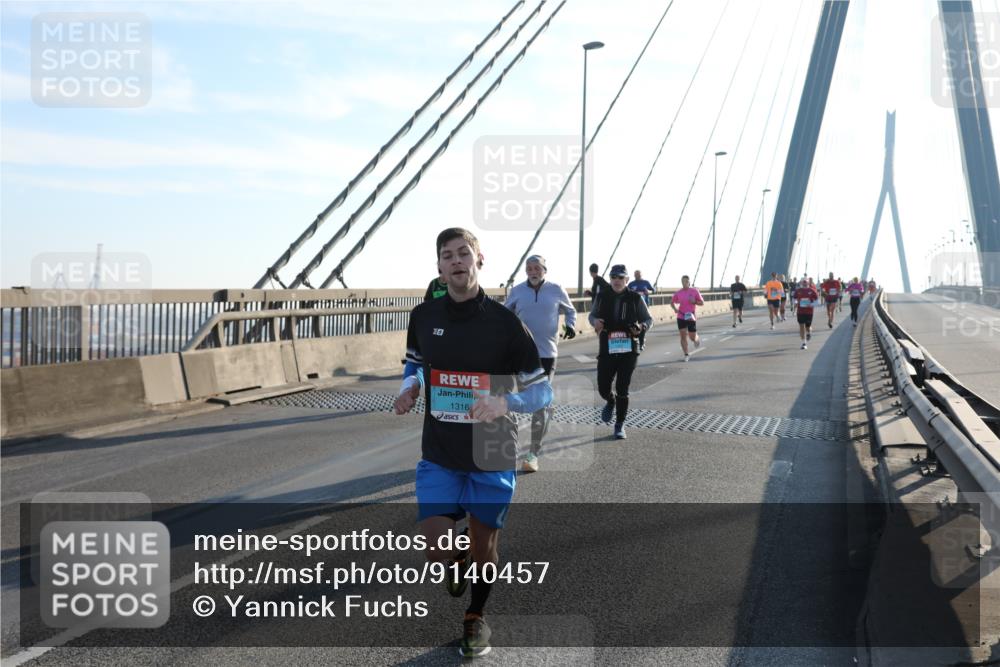 03.10.2025 - Köhlbrandbrückenlauf Yannick Fuchs http://msf.ph/oto/9140457 03.10.2025 08:25:16 Position 2 26, 1316 meine-sportfotos.de