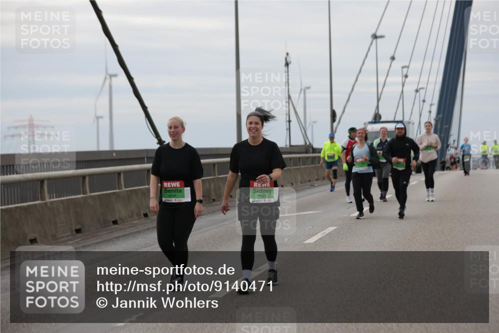 03.10.2025 - Köhlbrandbrückenlauf Jannik Wohlers http://msf.ph/oto/9140471 03.10.2025 16:12:26 Position 1 8944, 8943 meine-sportfotos.de