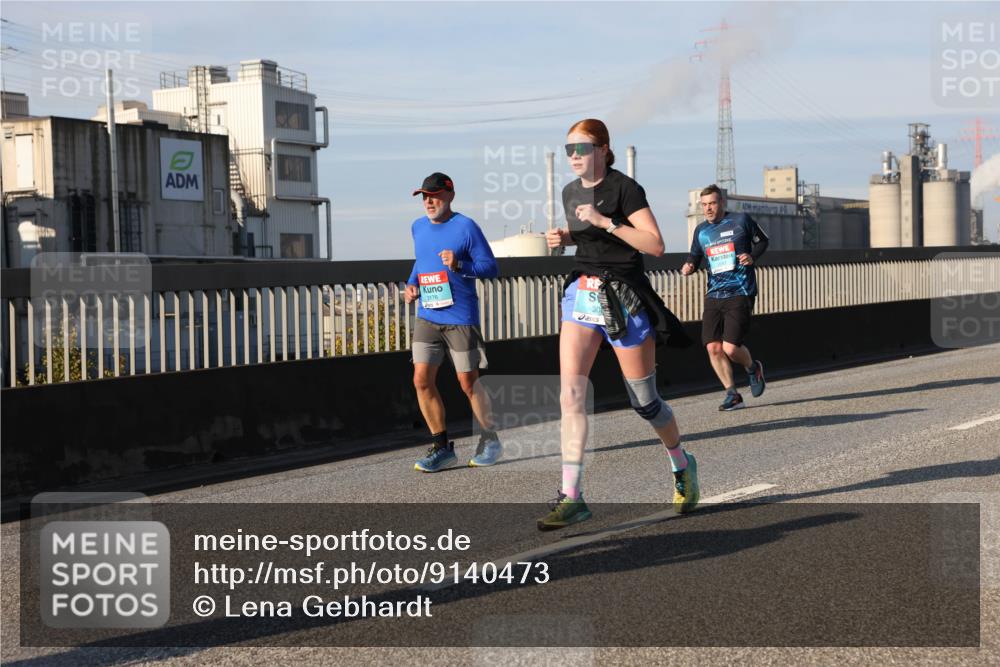 03.10.2025 - Köhlbrandbrückenlauf Lena Gebhardt http://msf.ph/oto/9140473 03.10.2025 09:58:14 Position 2 3176 meine-sportfotos.de