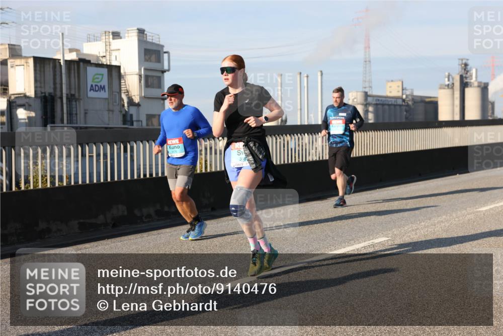 03.10.2025 - Köhlbrandbrückenlauf Lena Gebhardt http://msf.ph/oto/9140476 03.10.2025 09:58:14 Position 2 3176 meine-sportfotos.de