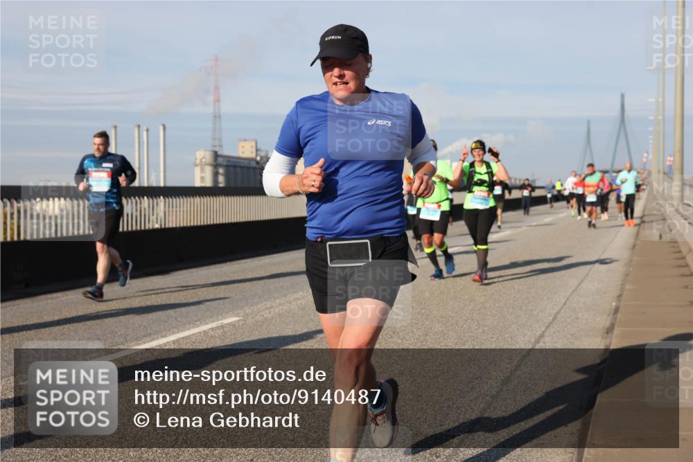 03.10.2025 - Köhlbrandbrückenlauf Lena Gebhardt http://msf.ph/oto/9140487 03.10.2025 09:58:15 Position 2  meine-sportfotos.de