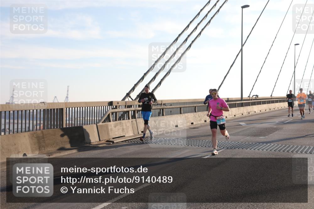 03.10.2025 - Köhlbrandbrückenlauf Yannick Fuchs http://msf.ph/oto/9140489 03.10.2025 08:25:19 Position 2  meine-sportfotos.de