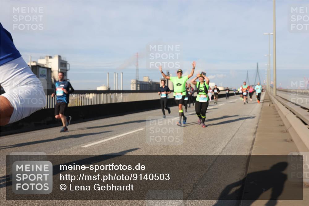 03.10.2025 - Köhlbrandbrückenlauf Lena Gebhardt http://msf.ph/oto/9140503 03.10.2025 09:58:16 Position 2  meine-sportfotos.de