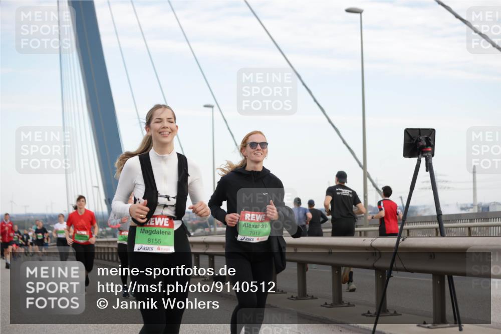 03.10.2025 - Köhlbrandbrückenlauf Jannik Wohlers http://msf.ph/oto/9140512 03.10.2025 15:32:52 Position 1 7912, 8155 meine-sportfotos.de