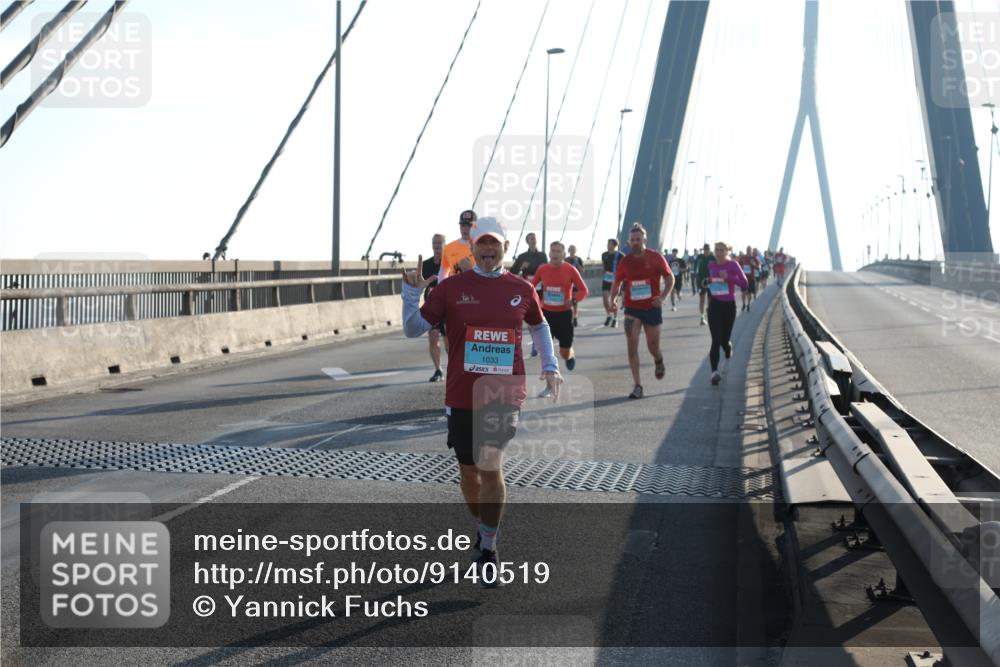 03.10.2025 - Köhlbrandbrückenlauf Yannick Fuchs http://msf.ph/oto/9140519 03.10.2025 08:25:21 Position 2 1033 meine-sportfotos.de