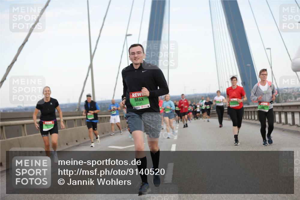 03.10.2025 - Köhlbrandbrückenlauf Jannik Wohlers http://msf.ph/oto/9140520 03.10.2025 15:32:53 Position 1 8141 meine-sportfotos.de