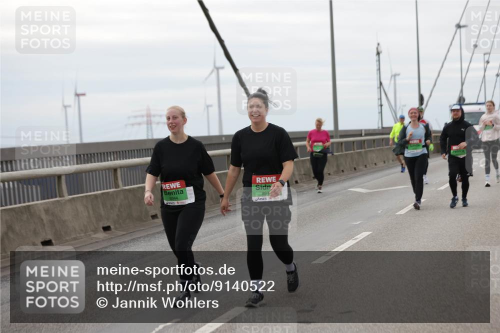 03.10.2025 - Köhlbrandbrückenlauf Jannik Wohlers http://msf.ph/oto/9140522 03.10.2025 16:12:28 Position 1 8944, 894 meine-sportfotos.de