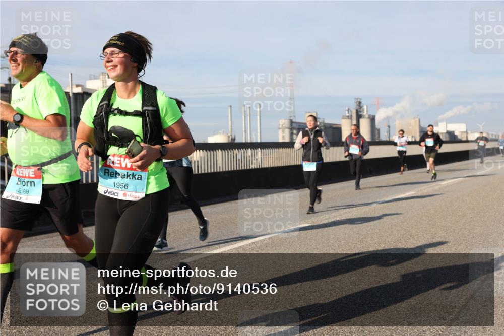 03.10.2025 - Köhlbrandbrückenlauf Lena Gebhardt http://msf.ph/oto/9140536 03.10.2025 09:58:18 Position 2 2189, 1956, 0 meine-sportfotos.de