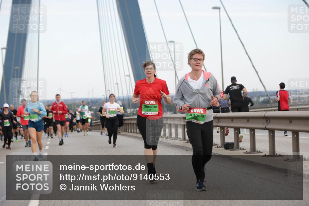 03.10.2025 - Köhlbrandbrückenlauf Jannik Wohlers http://msf.ph/oto/9140553 03.10.2025 15:32:54 Position 1 8321 meine-sportfotos.de