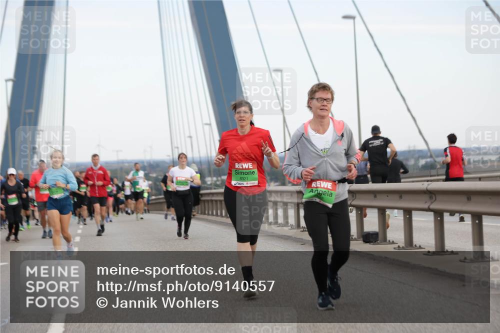 03.10.2025 - Köhlbrandbrückenlauf Jannik Wohlers http://msf.ph/oto/9140557 03.10.2025 15:32:54 Position 1 8321 meine-sportfotos.de