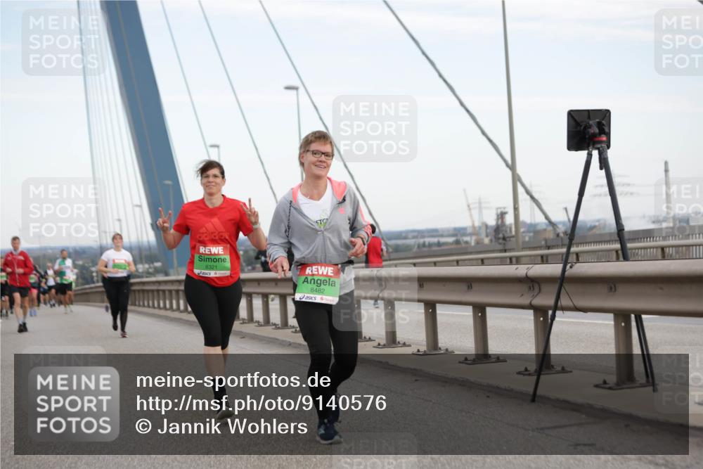 03.10.2025 - Köhlbrandbrückenlauf Jannik Wohlers http://msf.ph/oto/9140576 03.10.2025 15:32:55 Position 1 8321, 8482 meine-sportfotos.de