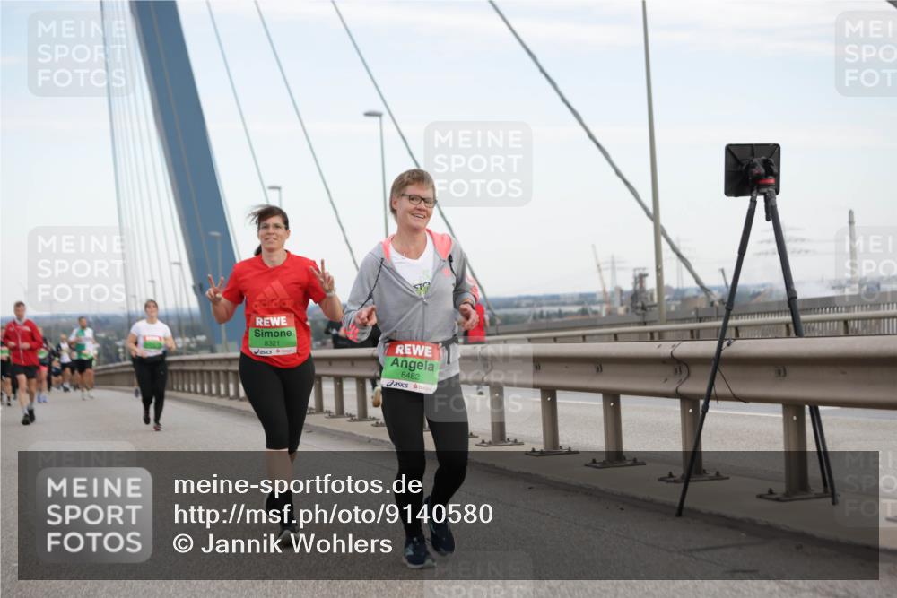 03.10.2025 - Köhlbrandbrückenlauf Jannik Wohlers http://msf.ph/oto/9140580 03.10.2025 15:32:55 Position 1 8321, 8482 meine-sportfotos.de