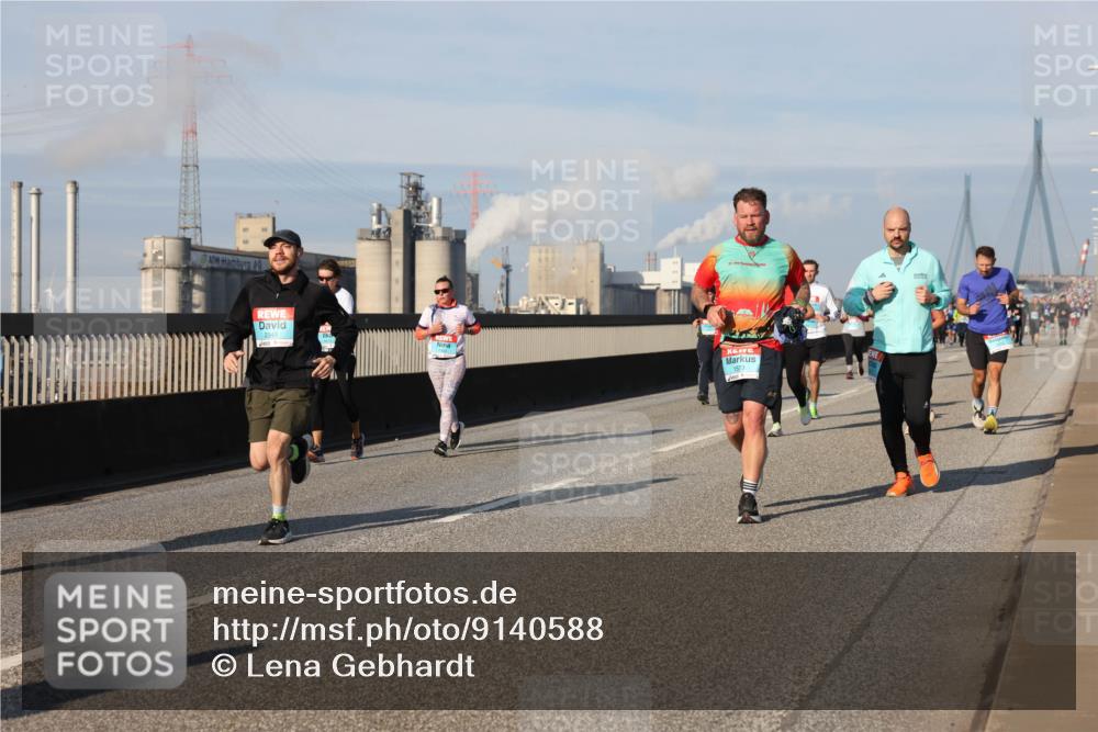 03.10.2025 - Köhlbrandbrückenlauf Lena Gebhardt http://msf.ph/oto/9140588 03.10.2025 09:58:20 Position 2 2345, 1573 meine-sportfotos.de
