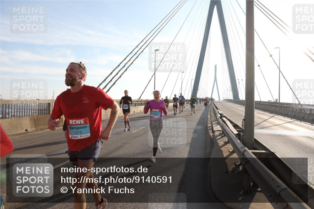 03.10.2025 - Köhlbrandbrückenlauf Yannick Fuchs http://msf.ph/oto/9140591 03.10.2025 08:25:26 Position 2 1273 meine-sportfotos.de