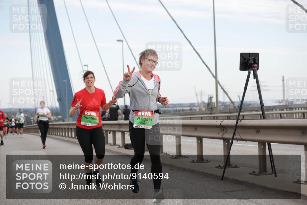 03.10.2025 - Köhlbrandbrückenlauf Jannik Wohlers http://msf.ph/oto/9140594 03.10.2025 15:32:55 Position 1 8321, 8482 meine-sportfotos.de