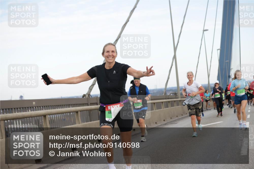 03.10.2025 - Köhlbrandbrückenlauf Jannik Wohlers http://msf.ph/oto/9140598 03.10.2025 15:32:56 Position 1  meine-sportfotos.de