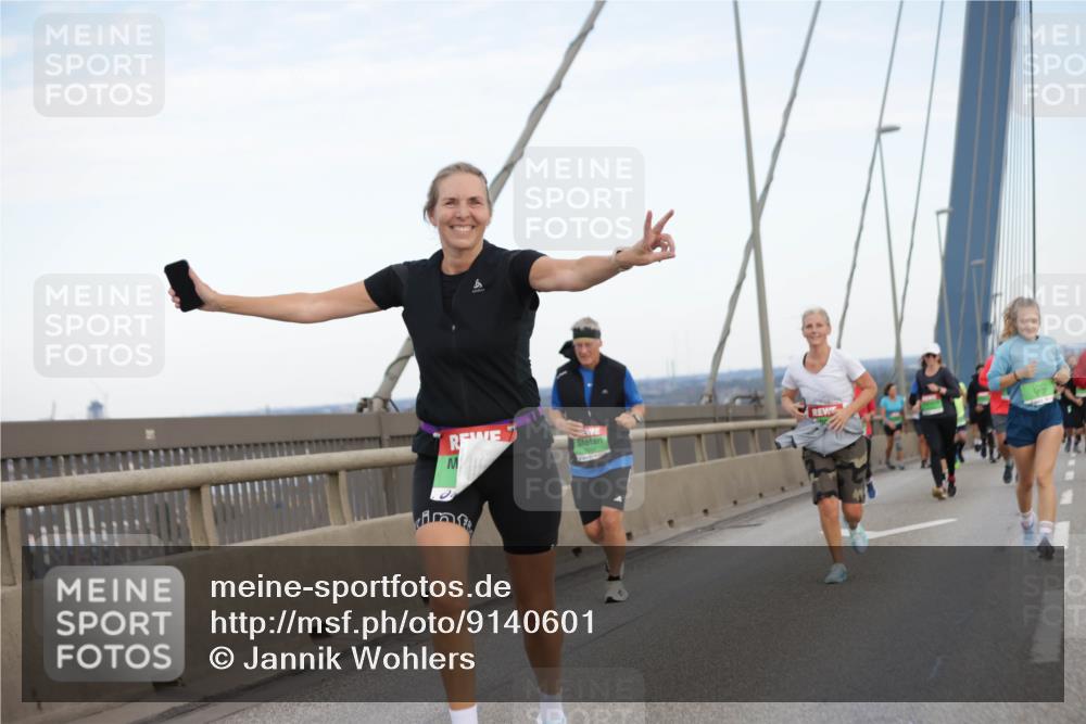 03.10.2025 - Köhlbrandbrückenlauf Jannik Wohlers http://msf.ph/oto/9140601 03.10.2025 15:32:56 Position 1  meine-sportfotos.de