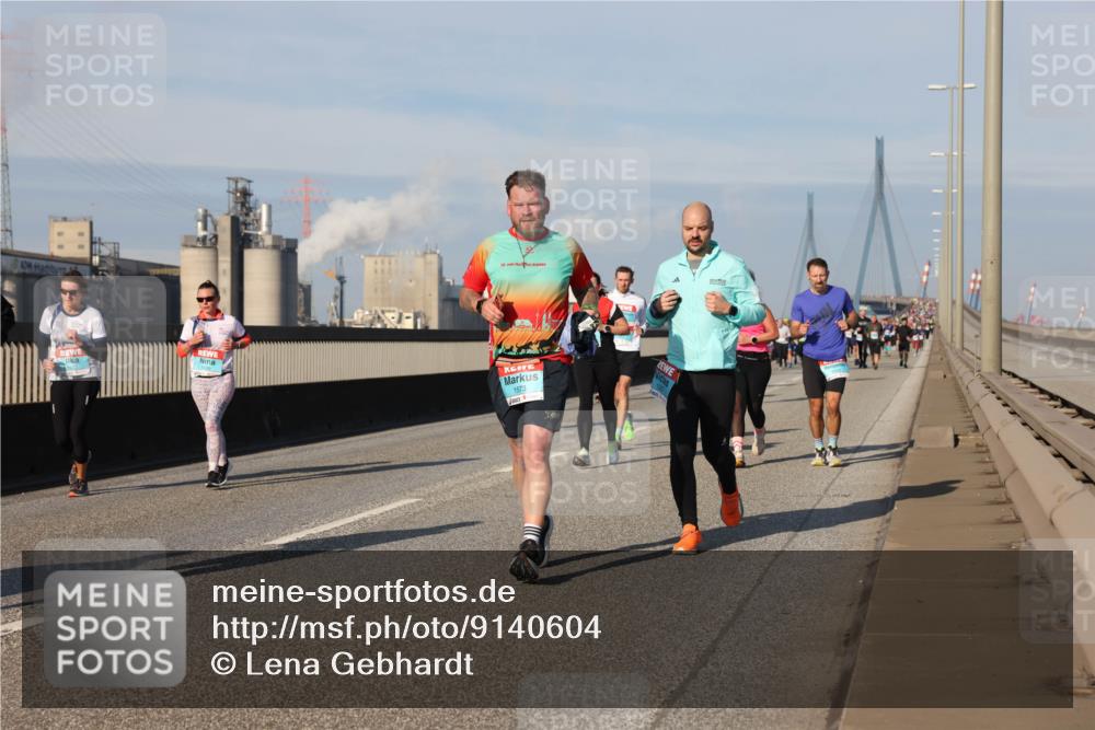 03.10.2025 - Köhlbrandbrückenlauf Lena Gebhardt http://msf.ph/oto/9140604 03.10.2025 09:58:21 Position 2 28, 1573, 30 meine-sportfotos.de