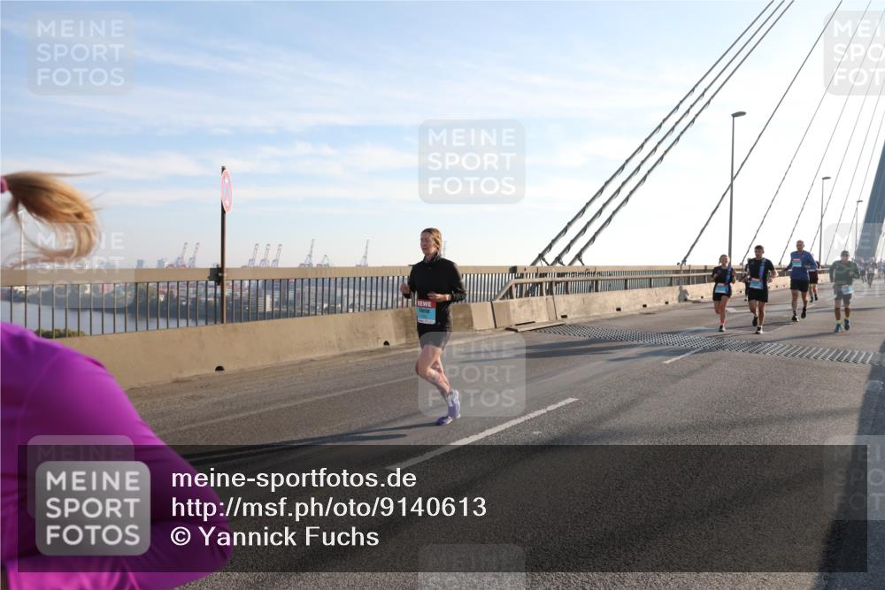 03.10.2025 - Köhlbrandbrückenlauf Yannick Fuchs http://msf.ph/oto/9140613 03.10.2025 08:25:27 Position 2  meine-sportfotos.de