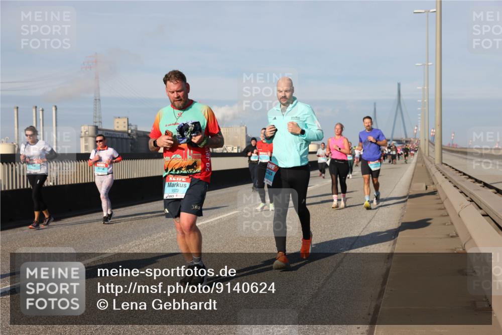 03.10.2025 - Köhlbrandbrückenlauf Lena Gebhardt http://msf.ph/oto/9140624 03.10.2025 09:58:22 Position 2 1573, 502 meine-sportfotos.de