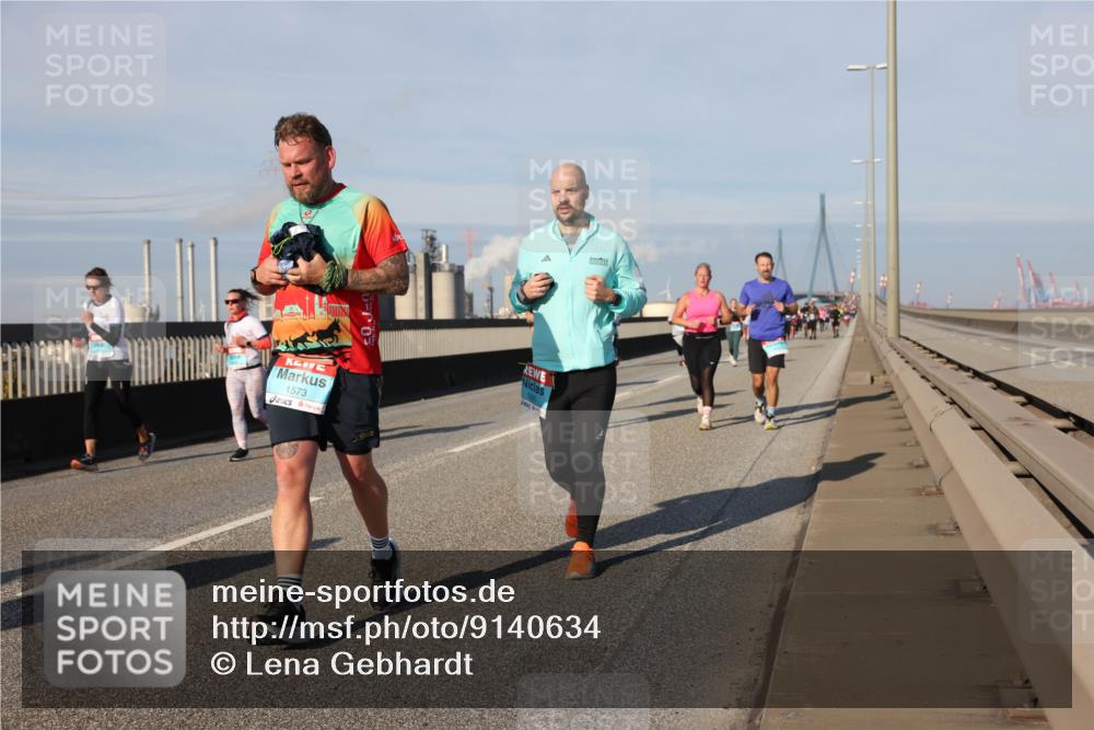 03.10.2025 - Köhlbrandbrückenlauf Lena Gebhardt http://msf.ph/oto/9140634 03.10.2025 09:58:23 Position 2 1573, 10 meine-sportfotos.de