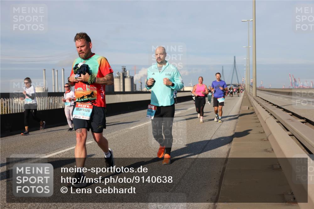 03.10.2025 - Köhlbrandbrückenlauf Lena Gebhardt http://msf.ph/oto/9140638 03.10.2025 09:58:23 Position 2 1573, 1283 meine-sportfotos.de