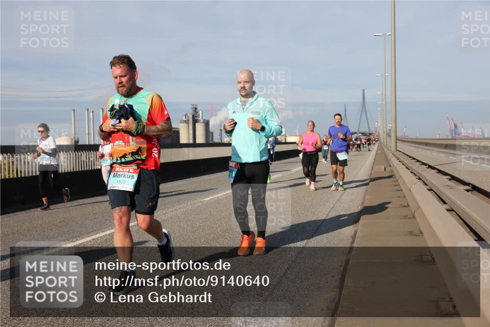 03.10.2025 - Köhlbrandbrückenlauf Lena Gebhardt http://msf.ph/oto/9140640 03.10.2025 09:58:23 Position 2 1573, 20 meine-sportfotos.de