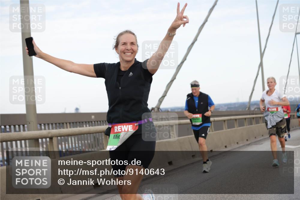 03.10.2025 - Köhlbrandbrückenlauf Jannik Wohlers http://msf.ph/oto/9140643 03.10.2025 15:32:57 Position 1 5 meine-sportfotos.de