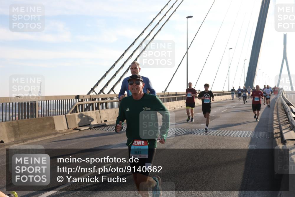 03.10.2025 - Köhlbrandbrückenlauf Yannick Fuchs http://msf.ph/oto/9140662 03.10.2025 08:25:30 Position 2 5, 3812 meine-sportfotos.de