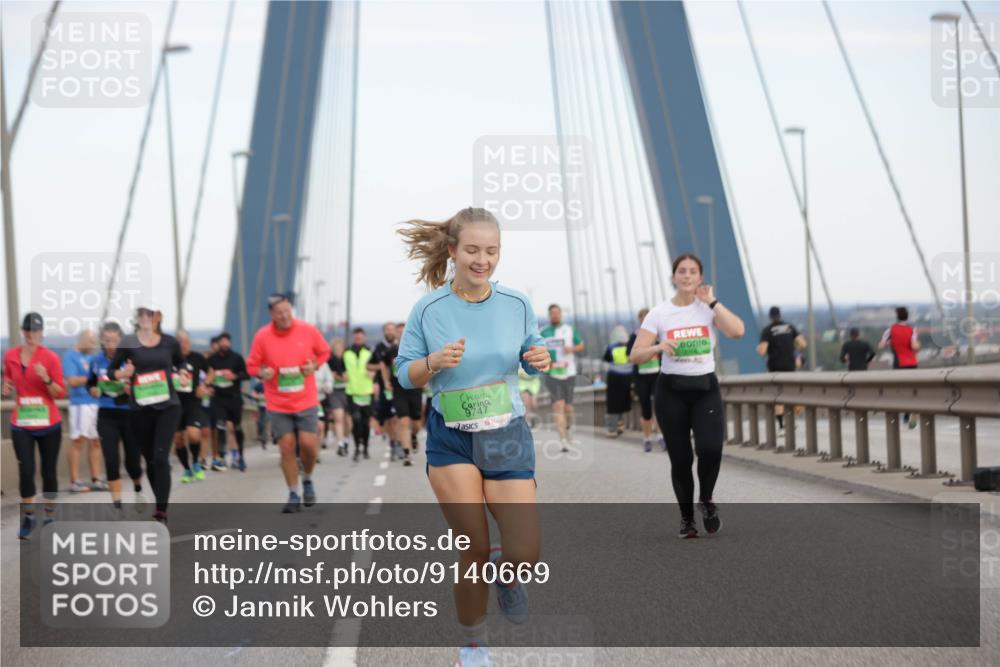 03.10.2025 - Köhlbrandbrückenlauf Jannik Wohlers http://msf.ph/oto/9140669 03.10.2025 15:32:58 Position 1 9747 meine-sportfotos.de