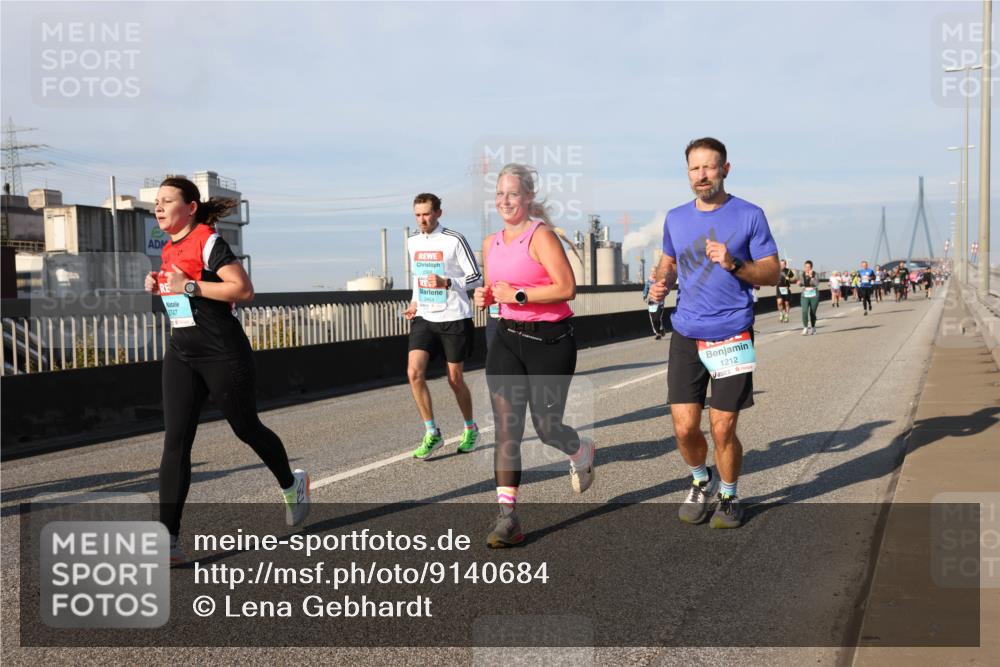 03.10.2025 - Köhlbrandbrückenlauf Lena Gebhardt http://msf.ph/oto/9140684 03.10.2025 09:58:26 Position 2 3747, 2454, 1212 meine-sportfotos.de