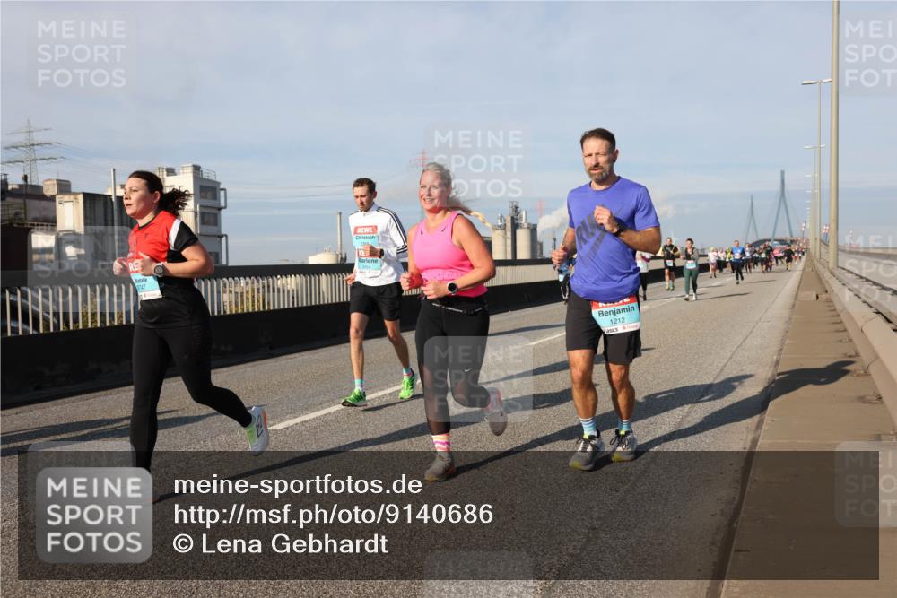 03.10.2025 - Köhlbrandbrückenlauf Lena Gebhardt http://msf.ph/oto/9140686 03.10.2025 09:58:26 Position 2 8747, 2368, 1212 meine-sportfotos.de