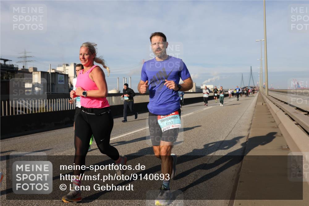 03.10.2025 - Köhlbrandbrückenlauf Lena Gebhardt http://msf.ph/oto/9140693 03.10.2025 09:58:26 Position 2 1212 meine-sportfotos.de