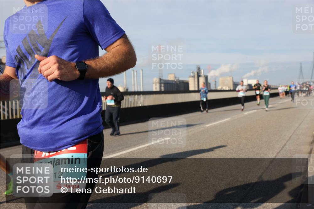 03.10.2025 - Köhlbrandbrückenlauf Lena Gebhardt http://msf.ph/oto/9140697 03.10.2025 09:58:27 Position 2 1212 meine-sportfotos.de