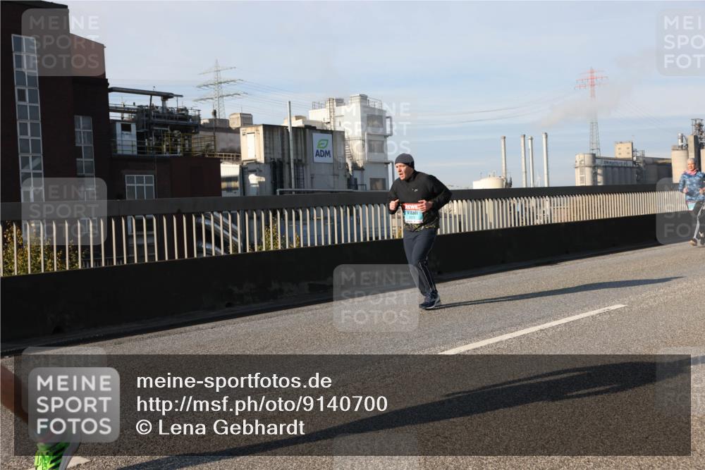 03.10.2025 - Köhlbrandbrückenlauf Lena Gebhardt http://msf.ph/oto/9140700 03.10.2025 09:58:27 Position 2  meine-sportfotos.de