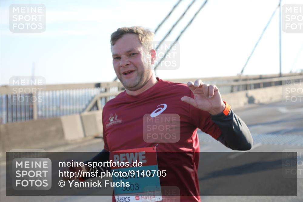 03.10.2025 - Köhlbrandbrückenlauf Yannick Fuchs http://msf.ph/oto/9140705 03.10.2025 08:25:35 Position 2 3603 meine-sportfotos.de