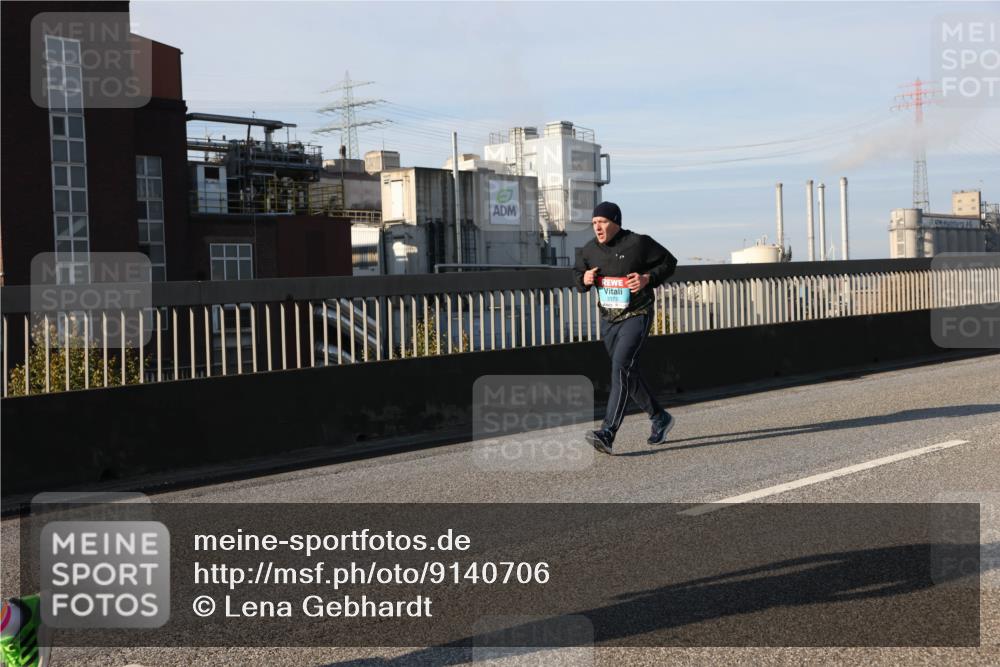 03.10.2025 - Köhlbrandbrückenlauf Lena Gebhardt http://msf.ph/oto/9140706 03.10.2025 09:58:27 Position 2 2372 meine-sportfotos.de
