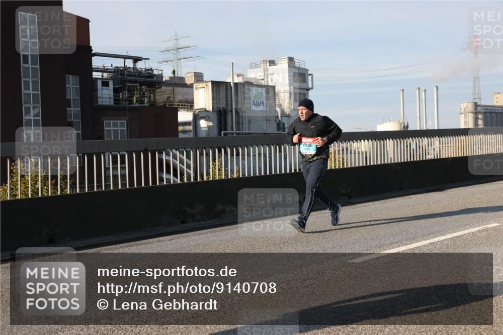 03.10.2025 - Köhlbrandbrückenlauf Lena Gebhardt http://msf.ph/oto/9140708 03.10.2025 09:58:28 Position 2 2372 meine-sportfotos.de
