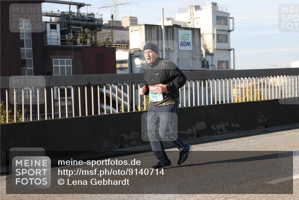 03.10.2025 - Köhlbrandbrückenlauf Lena Gebhardt http://msf.ph/oto/9140714 03.10.2025 09:58:28 Position 2 2372 meine-sportfotos.de