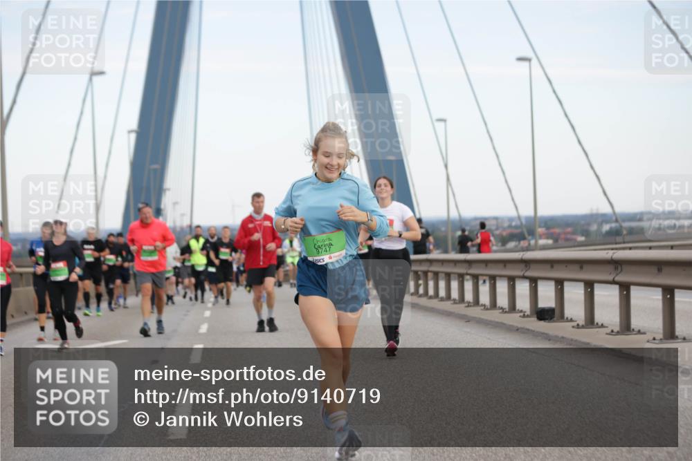03.10.2025 - Köhlbrandbrückenlauf Jannik Wohlers http://msf.ph/oto/9140719 03.10.2025 15:32:58 Position 1  meine-sportfotos.de