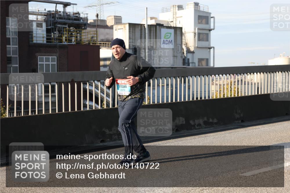 03.10.2025 - Köhlbrandbrückenlauf Lena Gebhardt http://msf.ph/oto/9140722 03.10.2025 09:58:28 Position 2 2372 meine-sportfotos.de