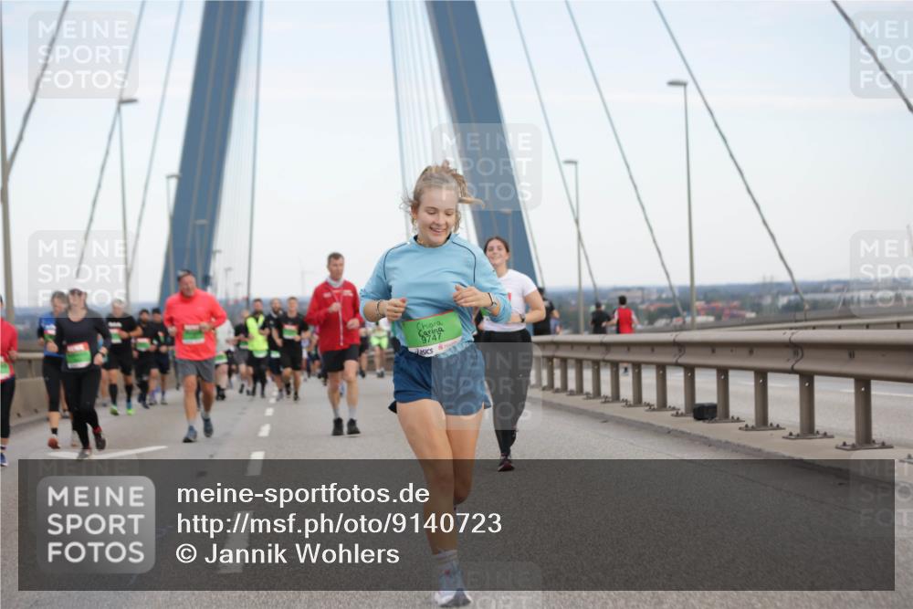 03.10.2025 - Köhlbrandbrückenlauf Jannik Wohlers http://msf.ph/oto/9140723 03.10.2025 15:32:58 Position 1  meine-sportfotos.de