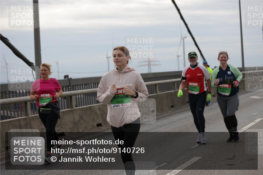 03.10.2025 - Köhlbrandbrückenlauf Jannik Wohlers http://msf.ph/oto/9140726 03.10.2025 16:12:35 Position 1 8506, 8646 meine-sportfotos.de