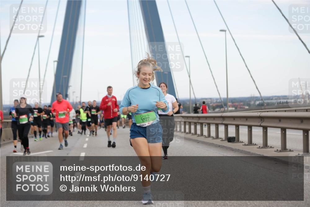 03.10.2025 - Köhlbrandbrückenlauf Jannik Wohlers http://msf.ph/oto/9140727 03.10.2025 15:32:58 Position 1  meine-sportfotos.de