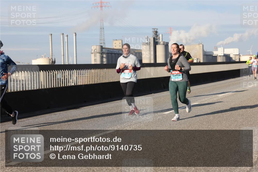 03.10.2025 - Köhlbrandbrückenlauf Lena Gebhardt http://msf.ph/oto/9140735 03.10.2025 09:58:30 Position 2 2678 meine-sportfotos.de
