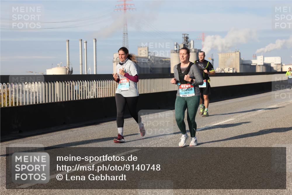 03.10.2025 - Köhlbrandbrückenlauf Lena Gebhardt http://msf.ph/oto/9140748 03.10.2025 09:58:31 Position 2 1719, 2678 meine-sportfotos.de