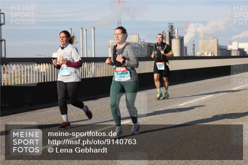 03.10.2025 - Köhlbrandbrückenlauf Lena Gebhardt http://msf.ph/oto/9140763 03.10.2025 09:58:31 Position 2 1719, 2678 meine-sportfotos.de